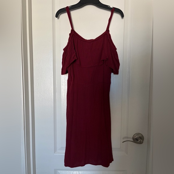 Mossimo Supply Co. Burgundy Button-Front Cold-Shoulder Midi Dress - Picture 2 of 4